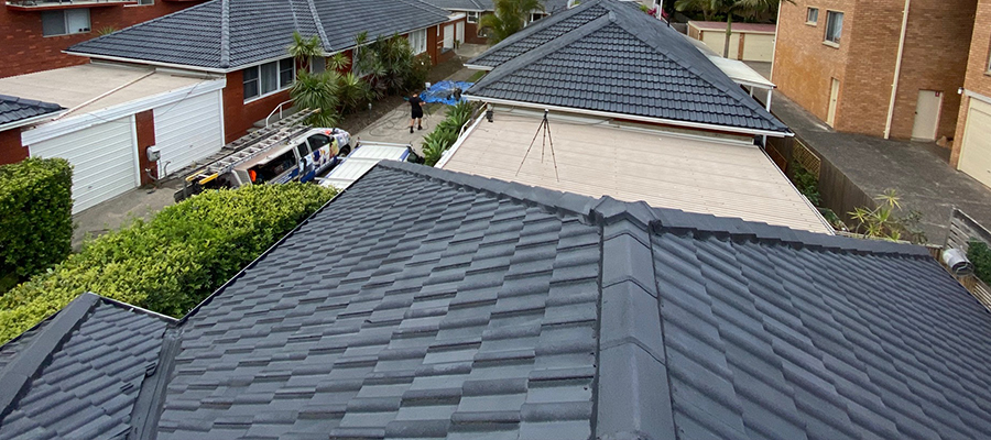 What Can You Expect from a Roof Restoration Contractor? 